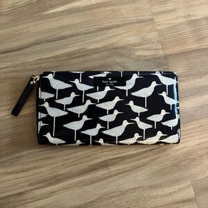 NWT Kate spade zip wallet